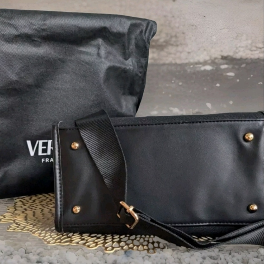 Versace - Picture 10 of 11